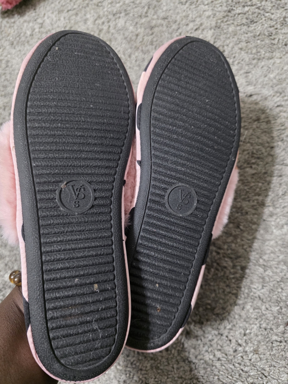 Pink Victoria's Secret Pink Fuzzy Polka Dot Slide Slippers View 3